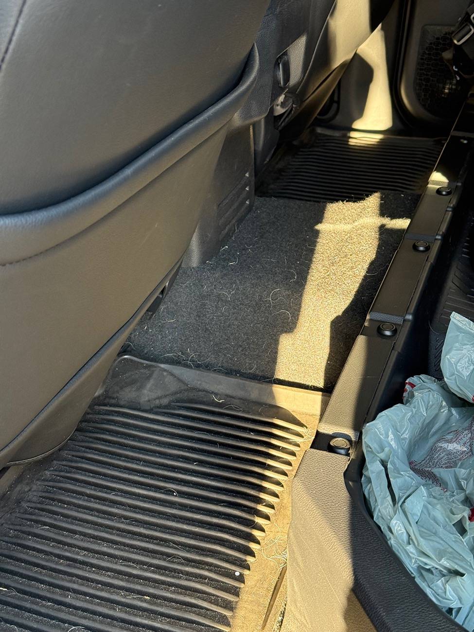 2024 Tacoma 3Wliners Floor Mats Mini Review and OEM Comparison IMG_9734