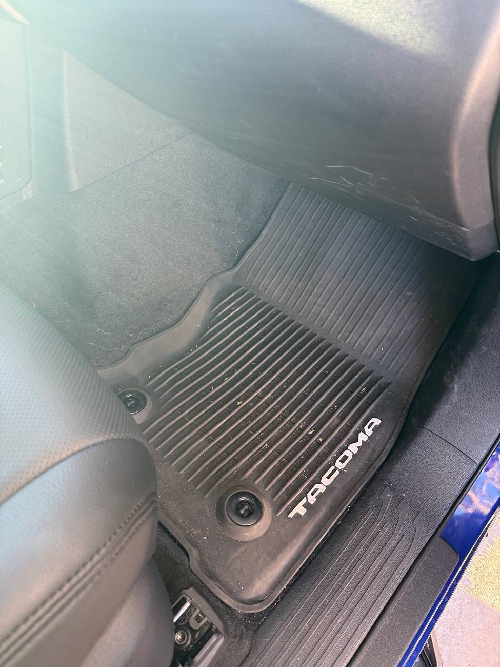 2024 Tacoma 3Wliners Floor Mats Mini Review and OEM Comparison IMG_9741