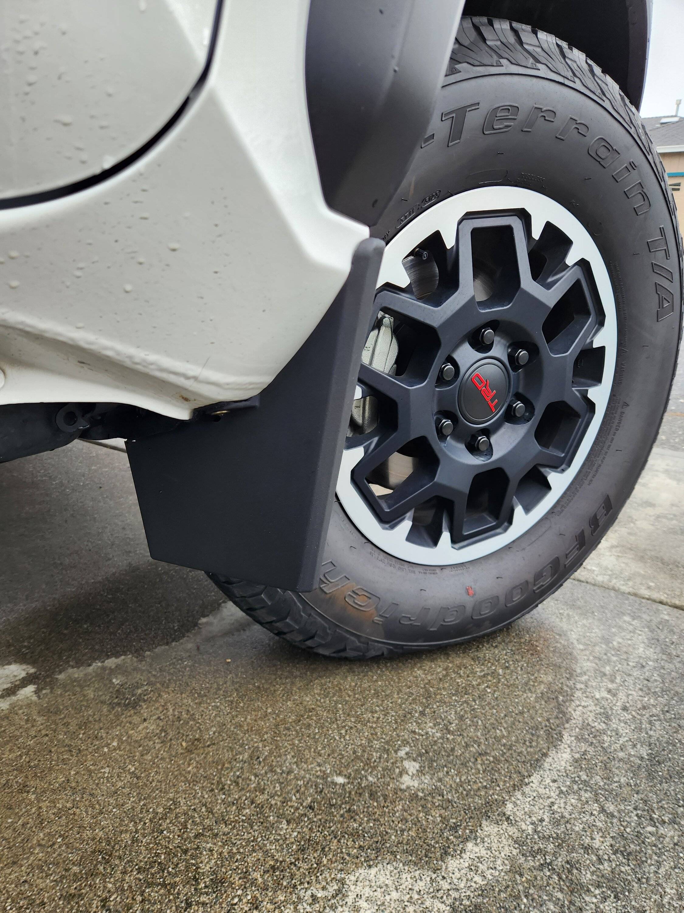 2024 Tacoma Muslogy Mudflap review Mudflaps (1)