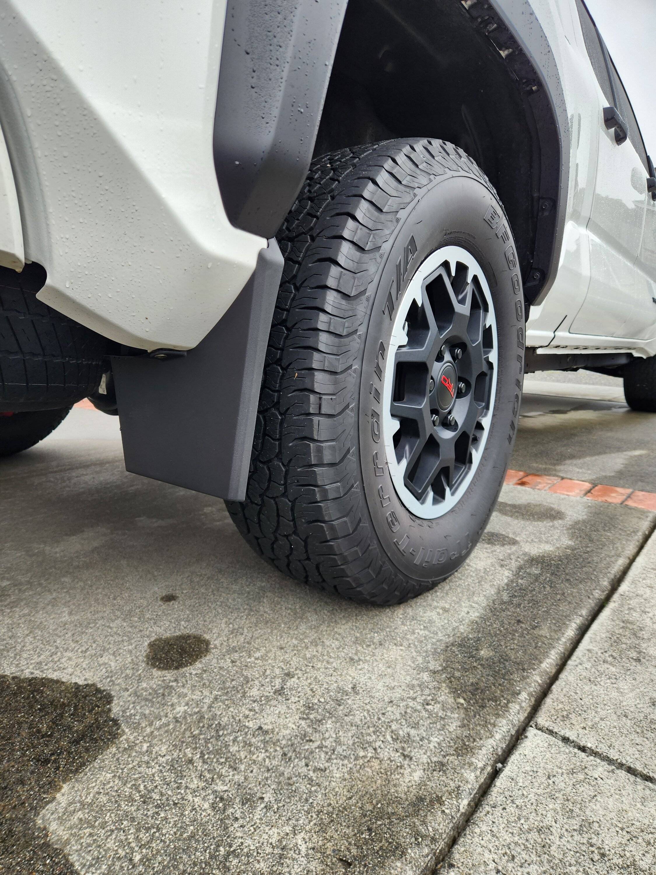 2024 Tacoma Muslogy Mudflap review Mudflaps (4)