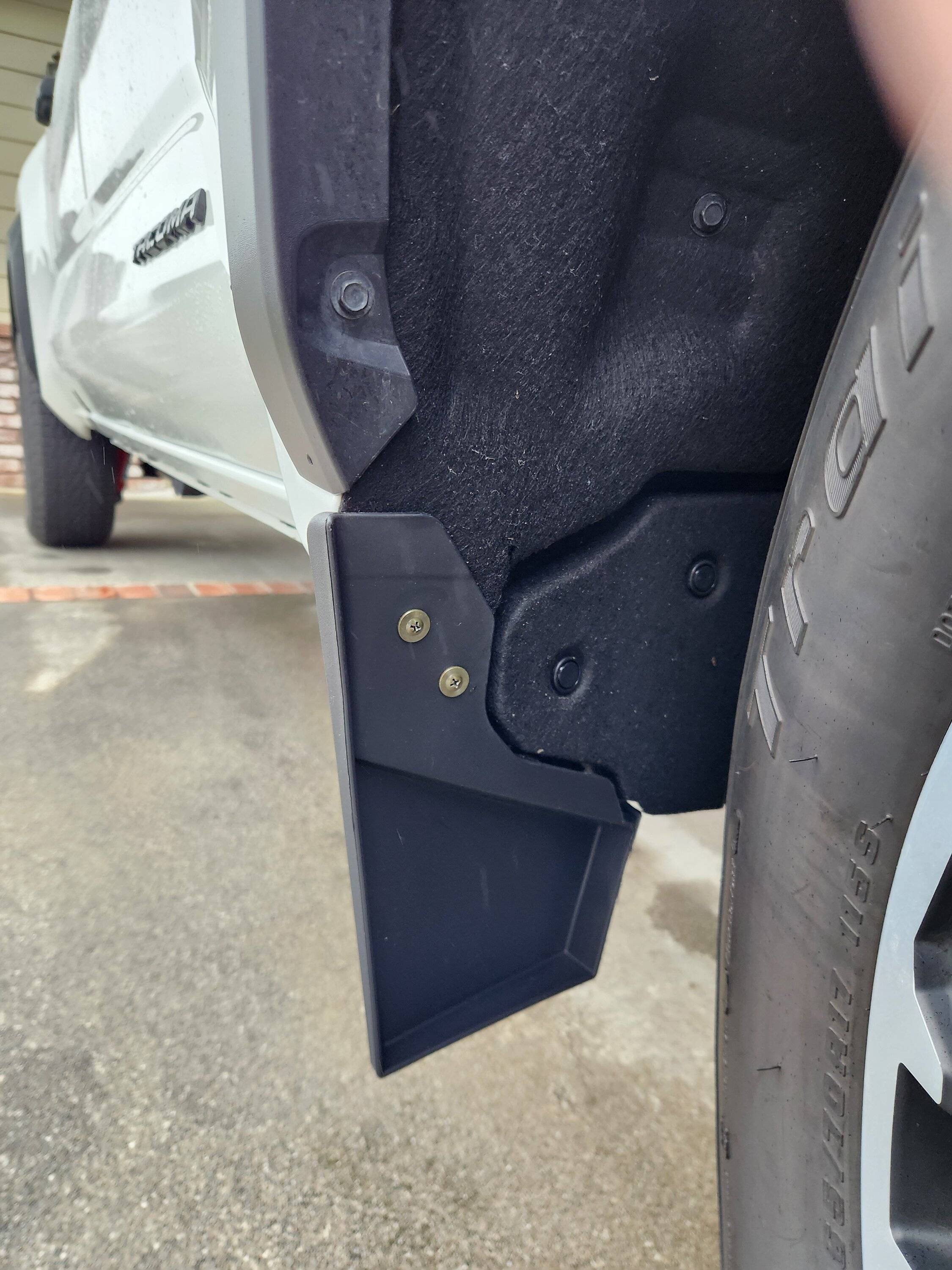 2024 Tacoma Muslogy Mudflap review Mudflaps (8)