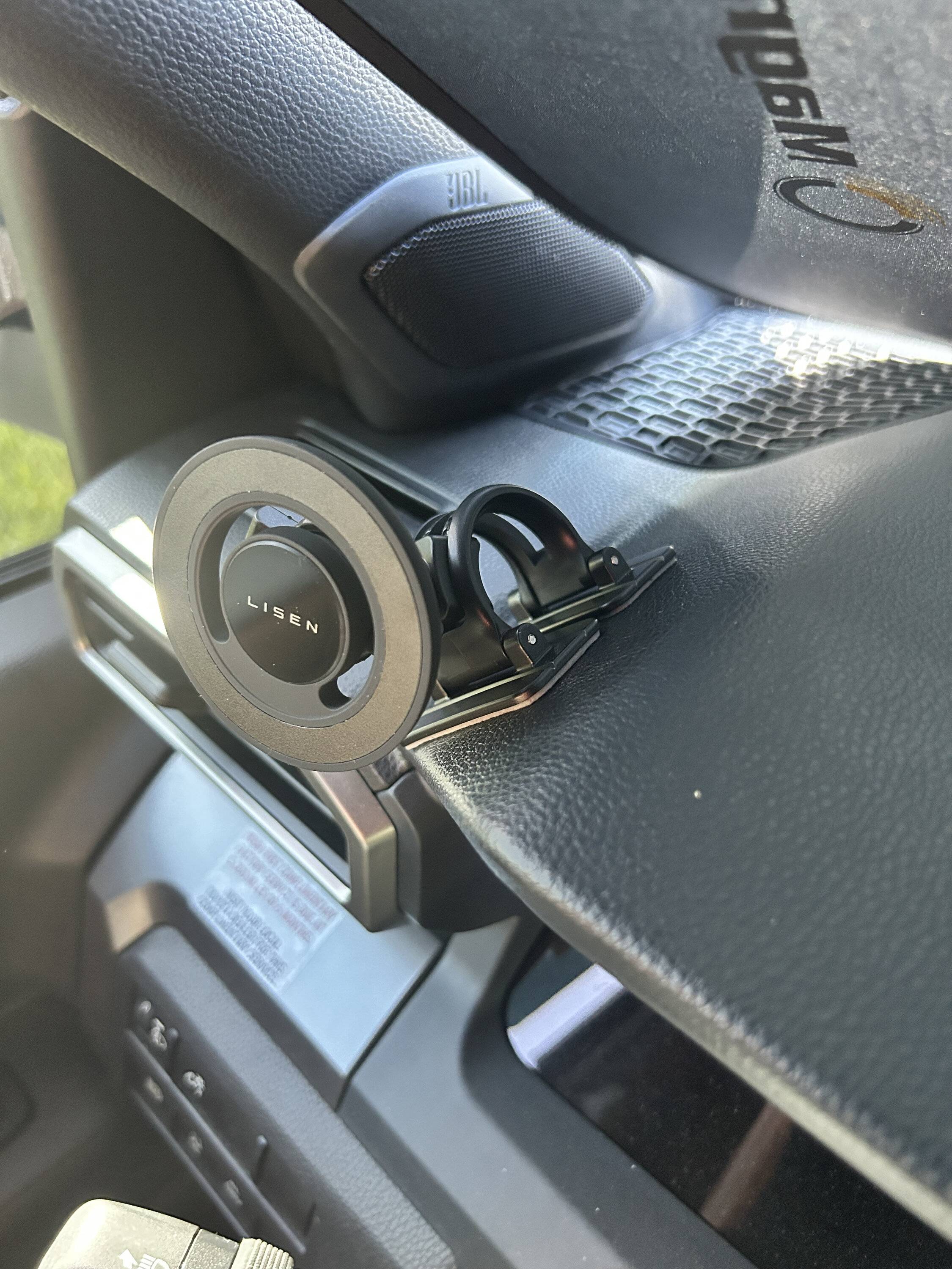 2024 Tacoma YOUR (honest) Pros & Cons of the 4th Gen? Phone holder 3