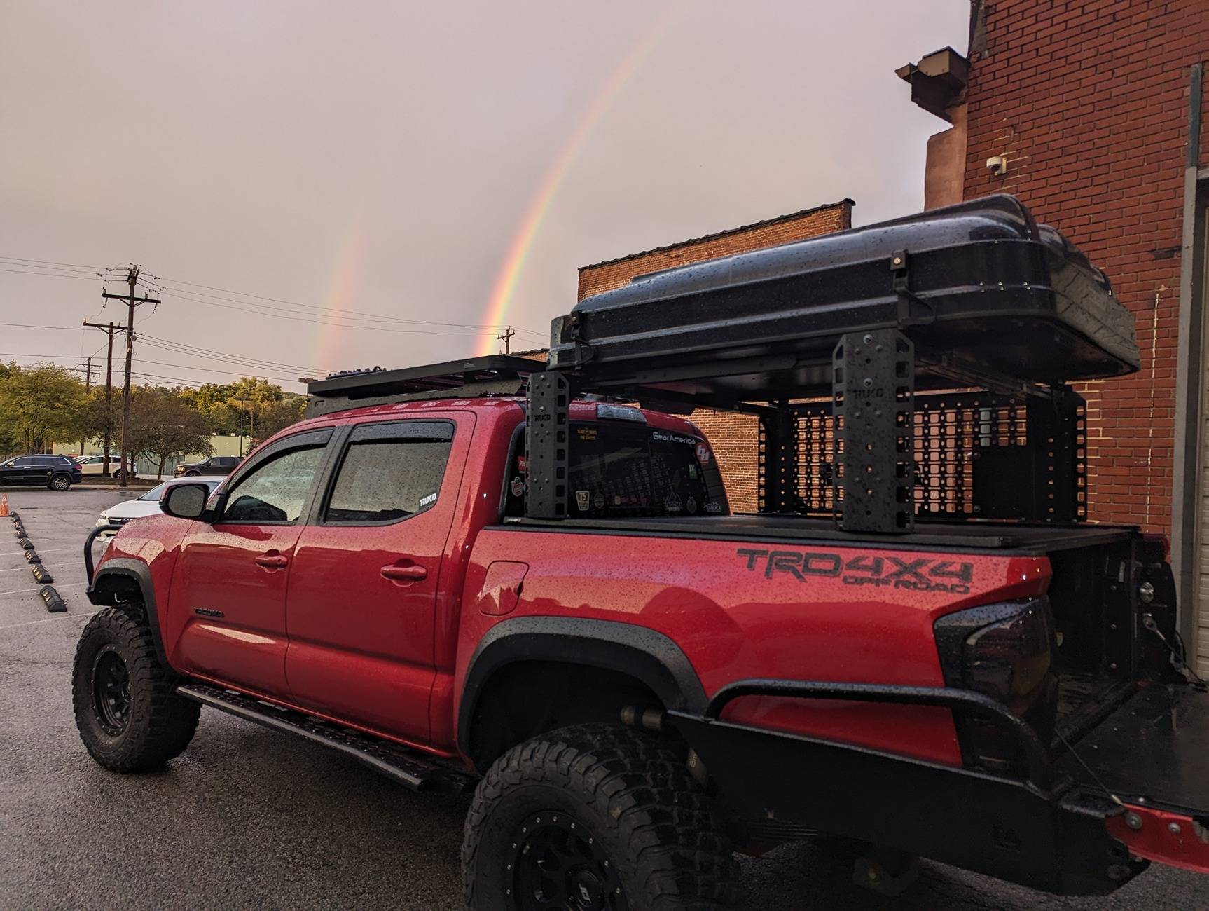 2024 Tacoma Best T-slot Tonneau cover?  Is it worthwhile to get one with T-slot? PXL_20230907_232332643