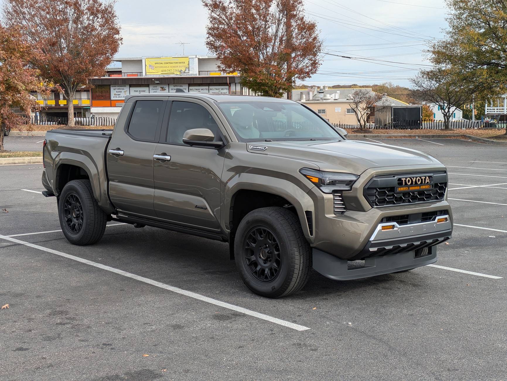 2024 Tacoma Bronze oxide + heritage/TRD pro grill with light bar pics request PXL_20241110_184045051