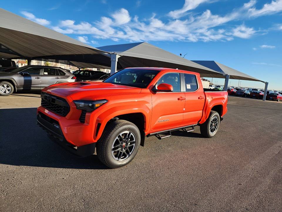 2024 Tacoma SOLAR OCTANE 2024 Tacoma Thread (4th Gen) Solar Octane 2024 Tacoma TRD Sport 4x4  Interior & Exterior 7