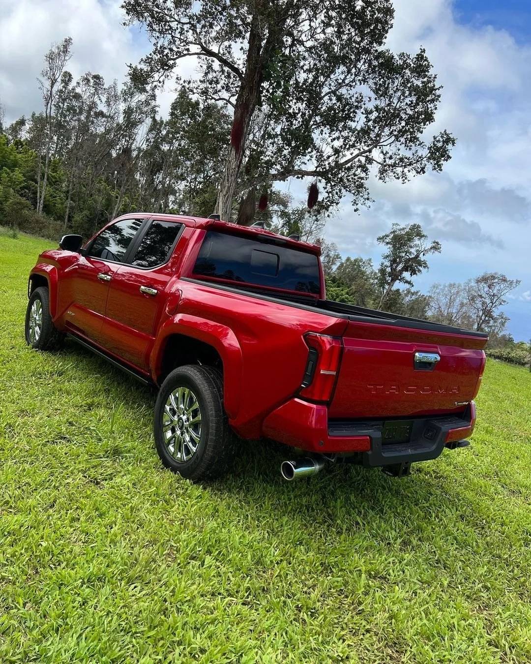 2024 Tacoma SUPERSONIC RED 2024 Tacoma Thread (4th Gen) Supersonic Red 2024 Tacoma Limited Trim 1