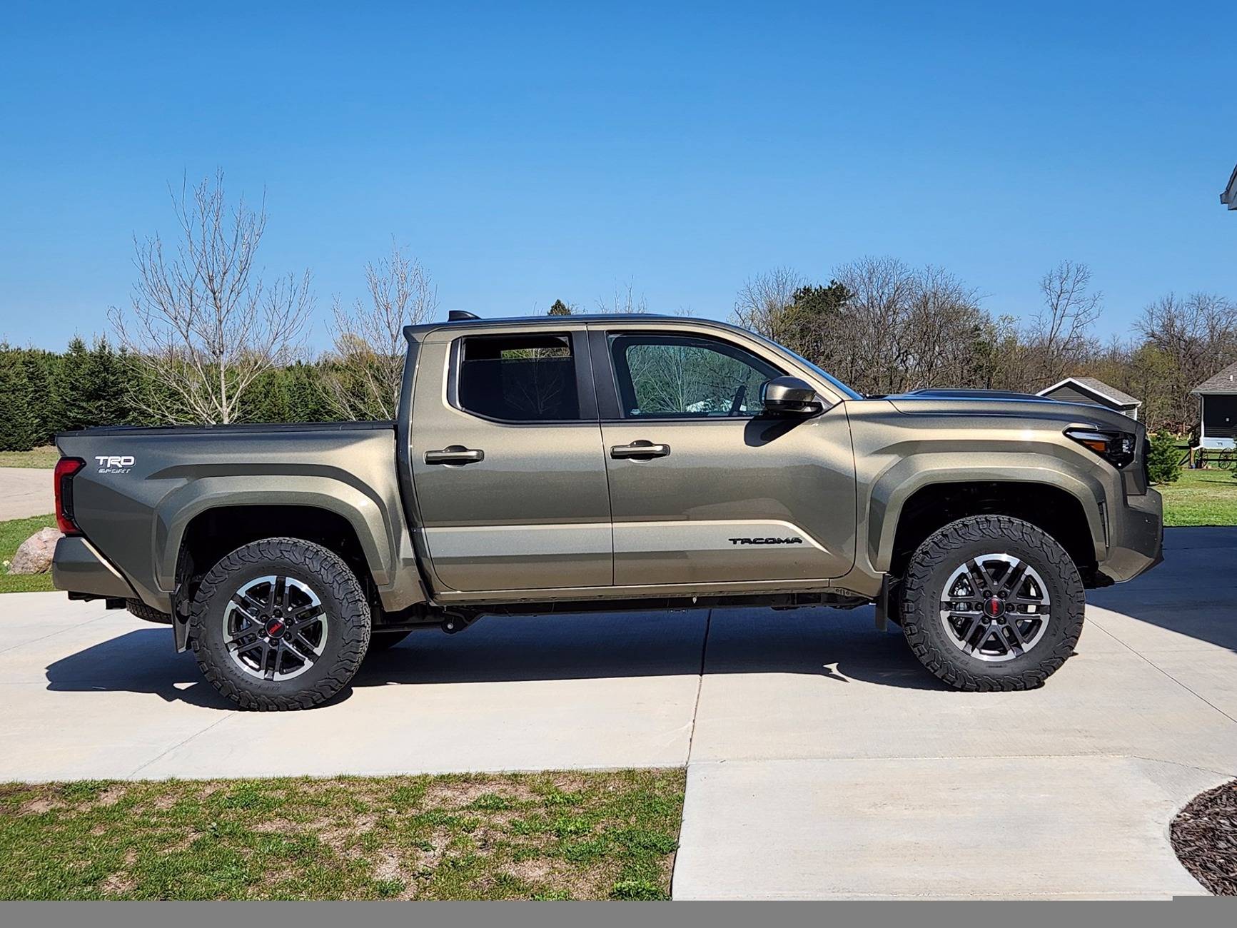 2024 Tacoma Tacoma questions on upsizing tires + performance tuning chips / programmer thumbnail_20240425_154844