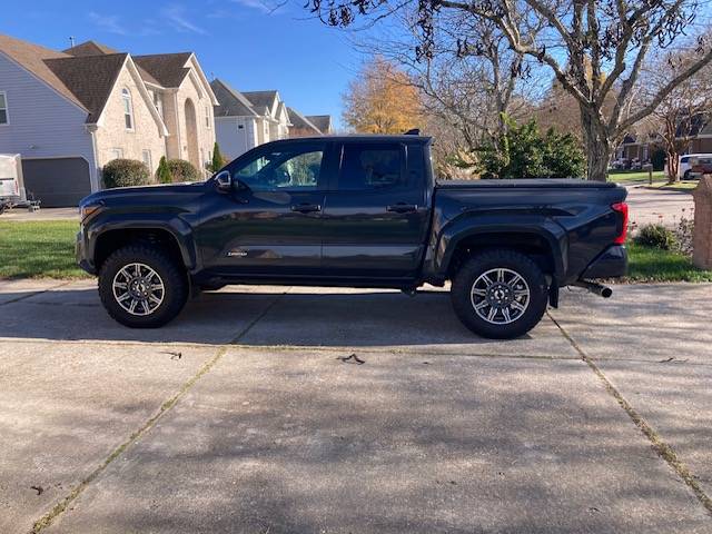 2024 Tacoma Peak 1.25” leveling kit Truck 1