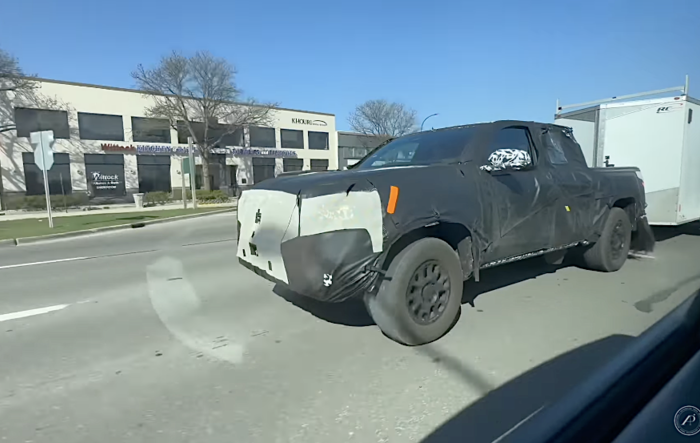 Video: 2024 Tacoma Prototype Caught Towing Trailer on Michigan Streets