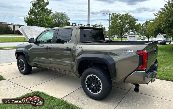 2024 Tacoma TRD OFF-ROAD 6-Speed Manual live pics (interior & exterior) in Bronze Oxide