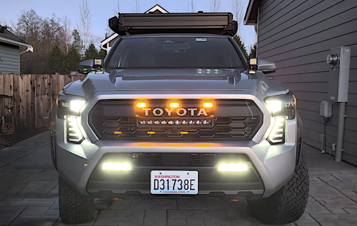 "Heritage Grill" w/Raptor Lights and Light Bar, Fang Lights and Power Distribution Install