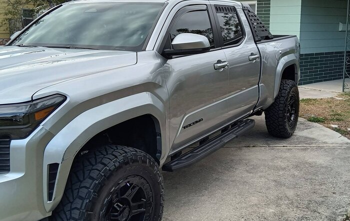 What I did to my Tacoma today: 3" Lift + Nitto Ridge Grapplers 285/66R18 + Blaque Diamond powder coated BD-0801 wheels + ARB Sports Bar