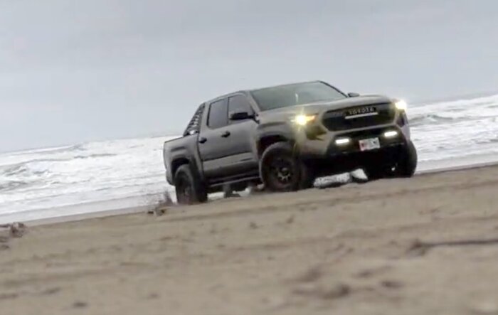 Beach Donuts! Testing out tires and dash cam